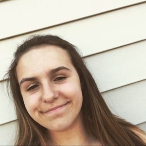 Meet your Posher, Malina